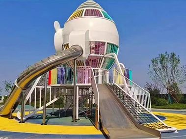贵阳公园火箭造型滑梯玩具