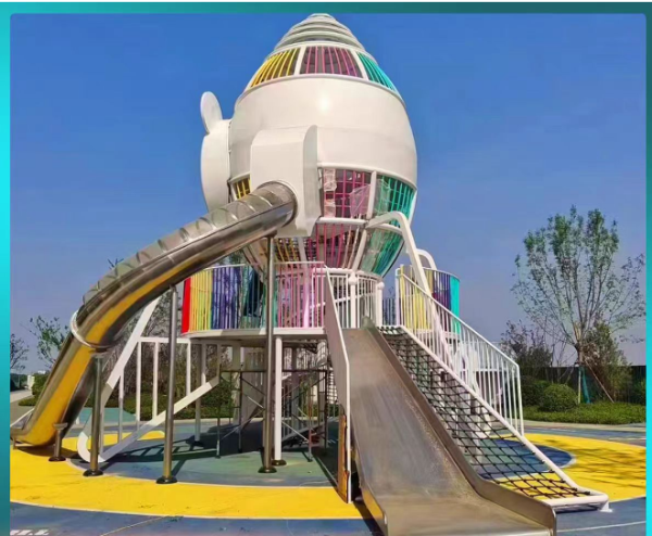 贵阳公园火箭造型滑梯玩具