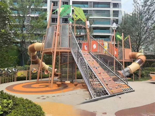 四川泸州小区儿童滑梯+攀爬架
