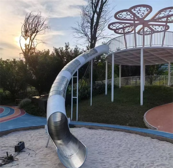 四川绵阳大型不锈钢滑梯玩具