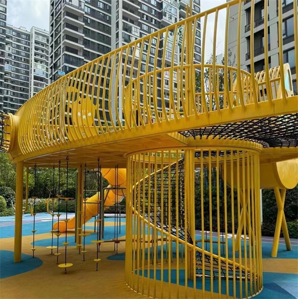 小区儿童滑滑梯