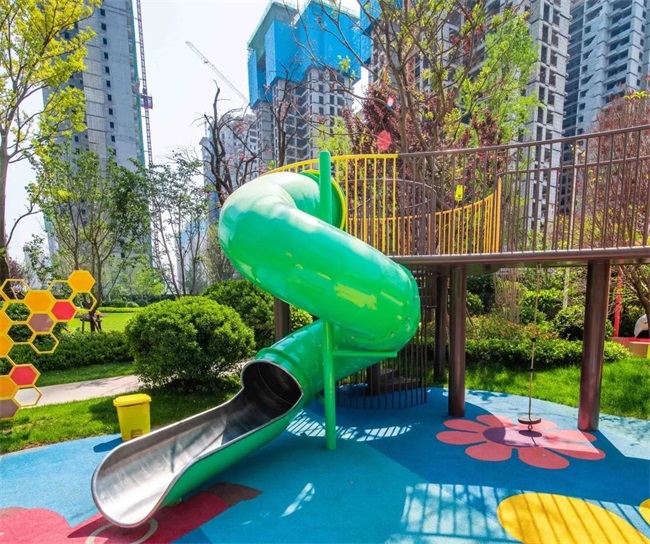 非标不锈钢螺旋滑梯